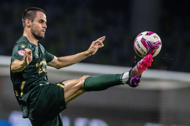 1646059253854066641.jpg 弗兰克.jpg